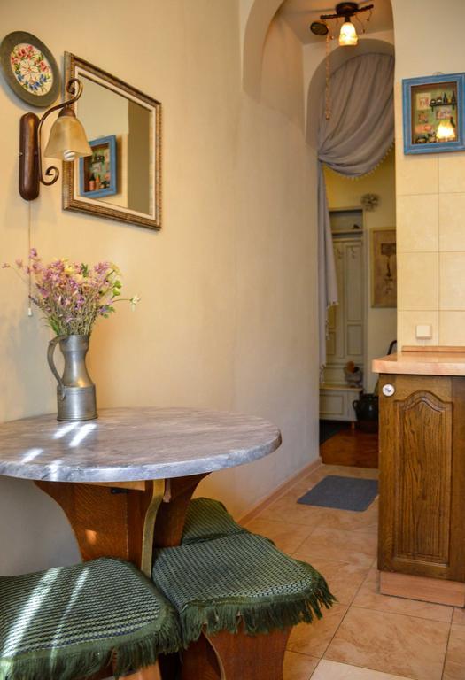 Vintazhnaya Apartment Одесса Экстерьер фото