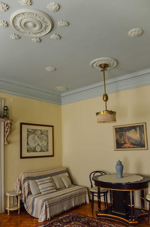 Vintazhnaya Apartment Одесса Экстерьер фото